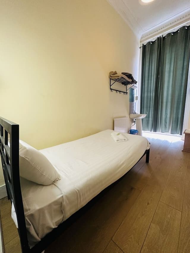 Basic Single Room (Shared Bathroom)