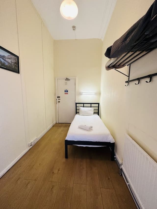 Basic Single Room (Shared Bathroom)