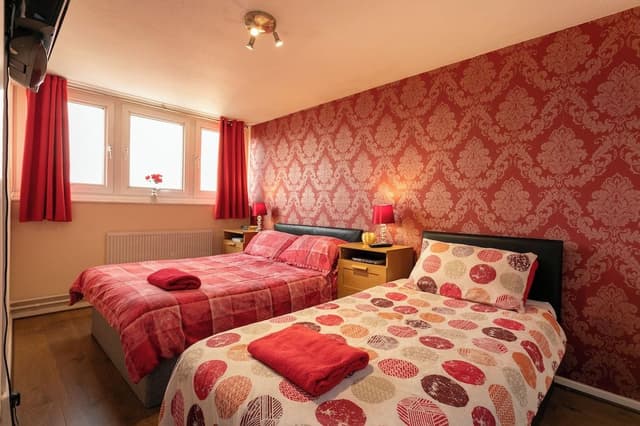 City Apartment, 2 Bedrooms, Kitchen, City View (Sleeps 2)