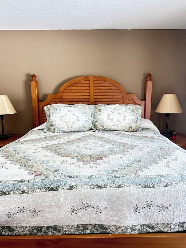 King Suite, 2 Bedrooms