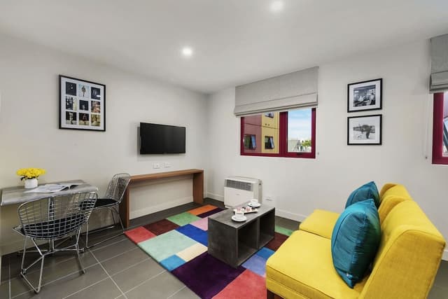 Deluxe Studio Apartment