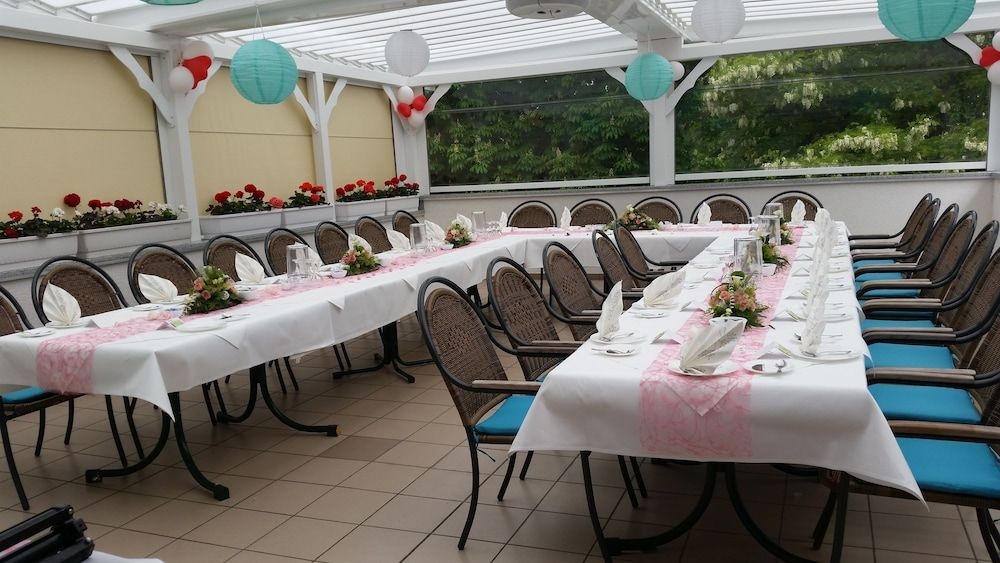 Hotel & Restaurant Park Cafe ISA3