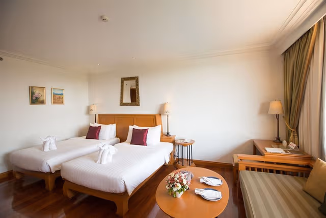 Deluxe Room, Pool View