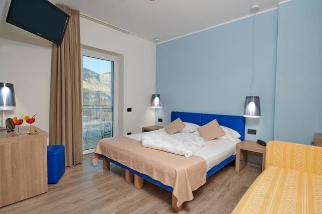 Junior Suite, 1 Double or 2 Twin Beds, Terrace, Lake View