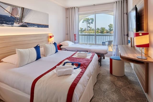 Triple Room, Sea Side