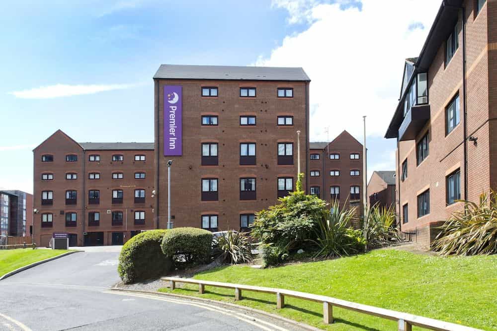 Premier Inn Birmingham Broad Street (Canal Side) Premier Inn Birmingham Broad Street (Canal Side)