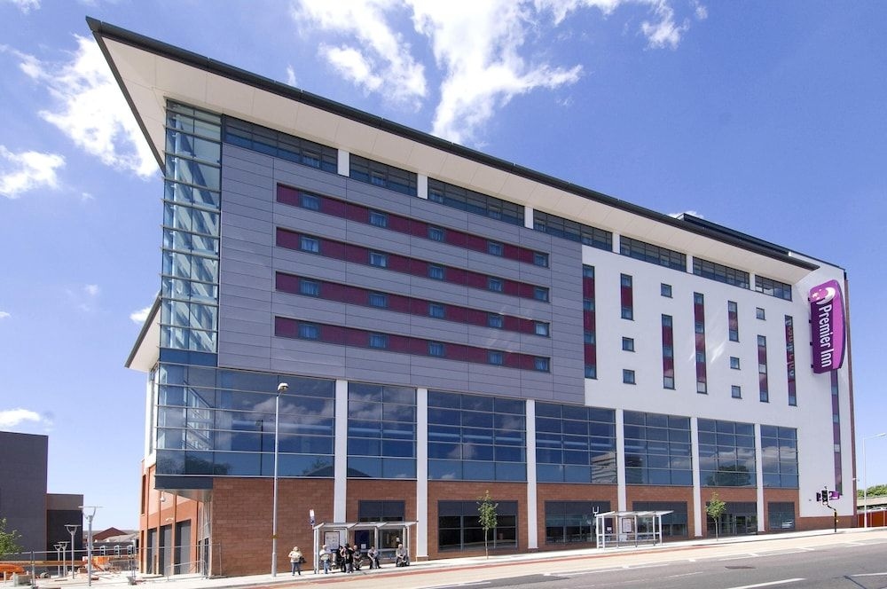 Premier Inn Coventry City Centre (Belgrade Plaza)0