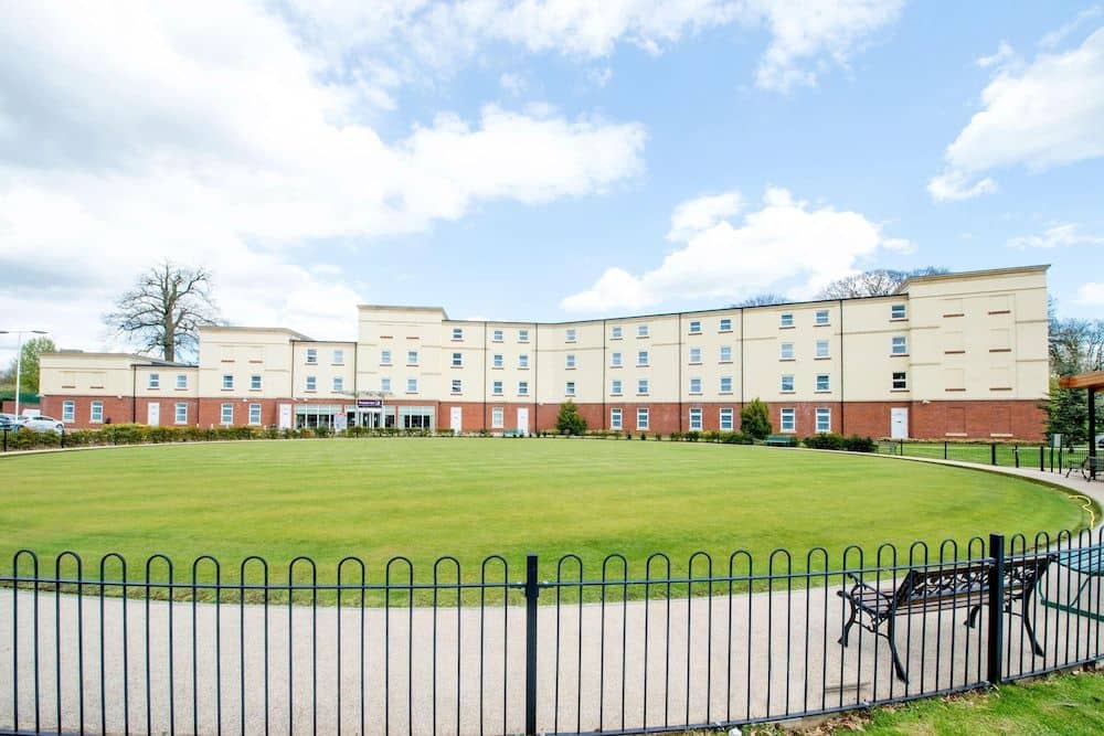 Premier Inn Stoke (Trentham Gardens) Premier Inn Stoke (Trentham Gardens)