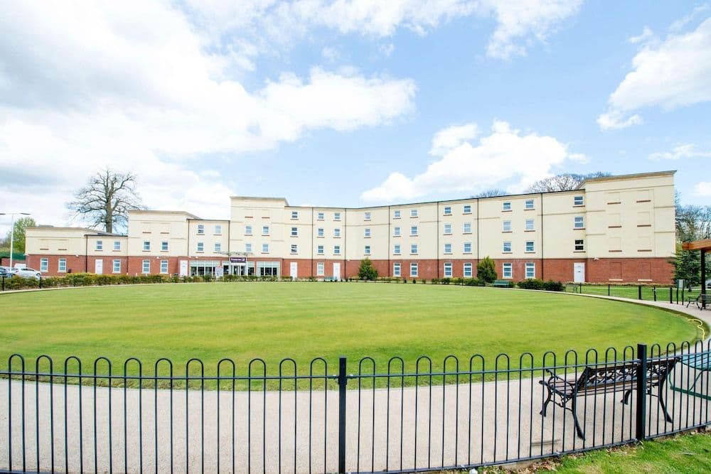 Premier Inn Stoke (Trentham Gardens) Premier Inn Stoke (Trentham Gardens)