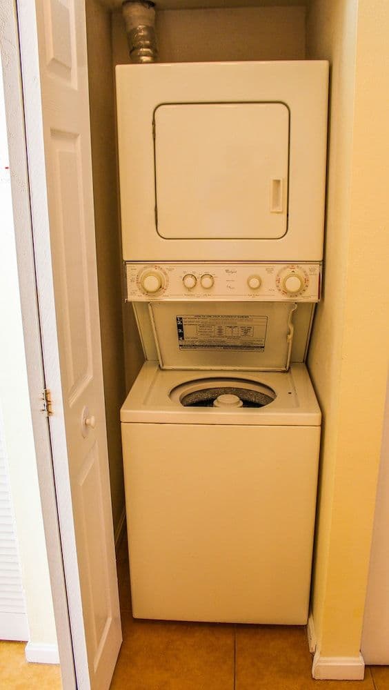Condo, 2 Bedrooms