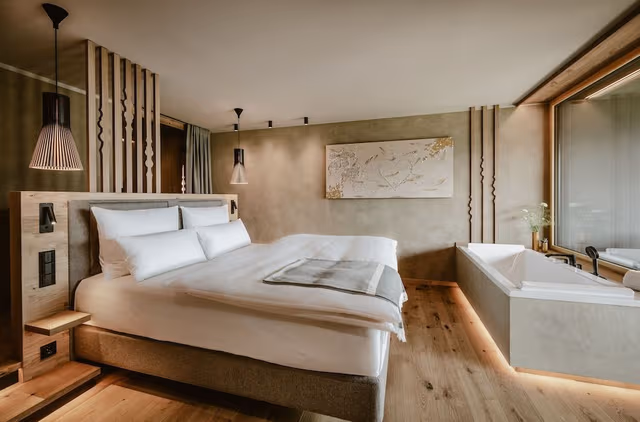 Luxury Suite