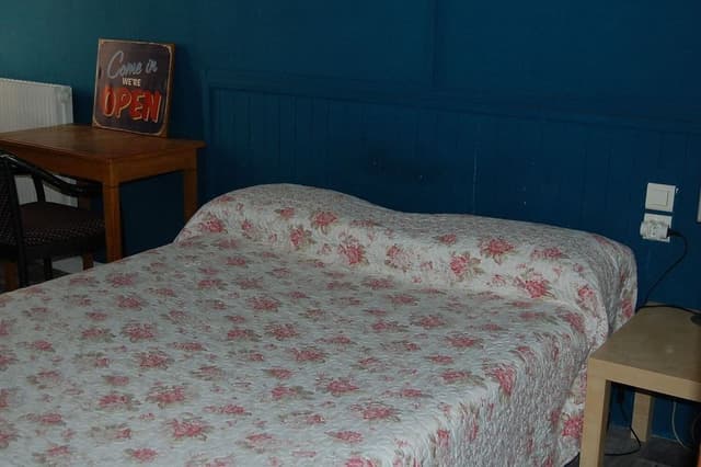 Economy Room