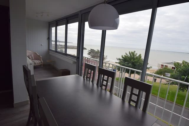 Comfort Apartment, 2 Bedrooms, Beachside