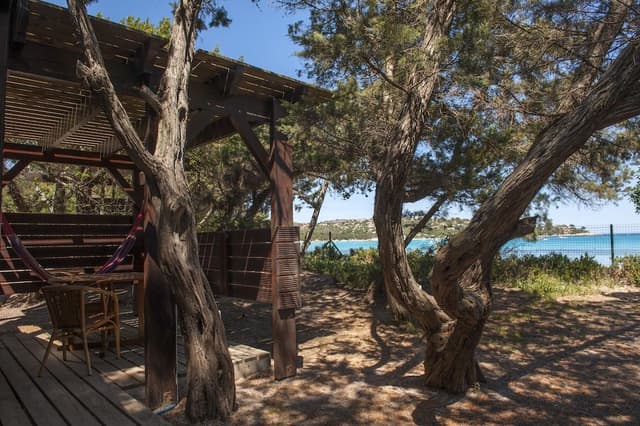 Bungalow, Beachside