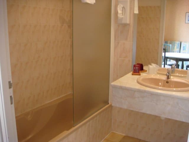 Comfort Room, Refrigerator & Microwave