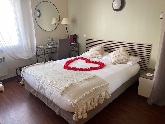 Double room, Relaxing bathtub