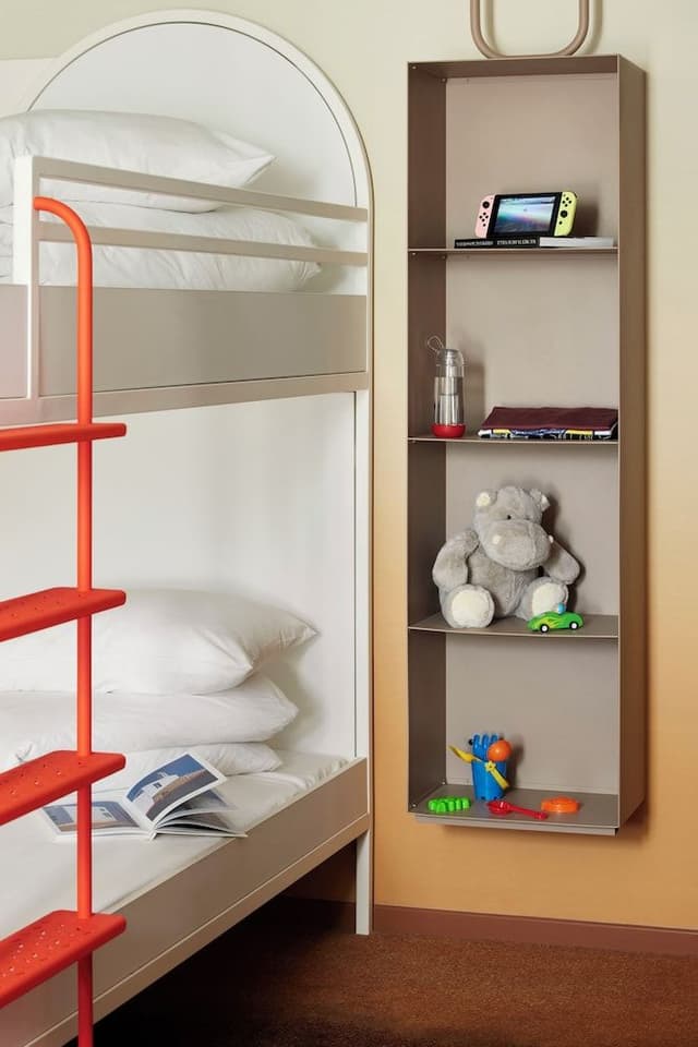 Family Room, Multiple Beds (Superior)