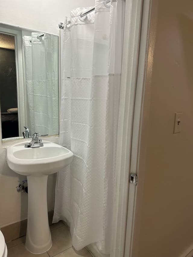 Basic Room, Multiple Beds
