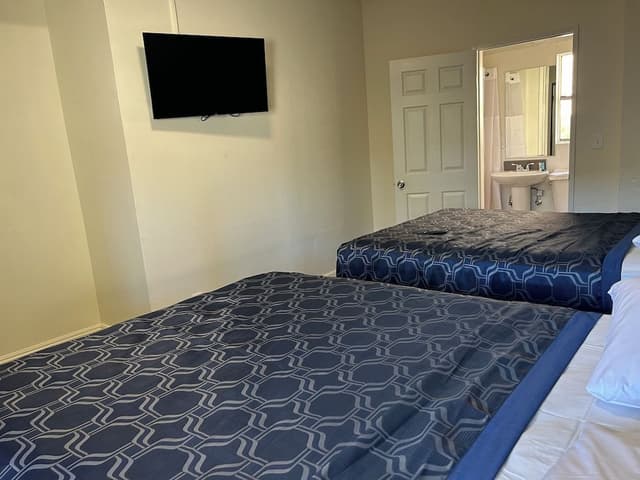 Basic Room, 2 Queen Beds