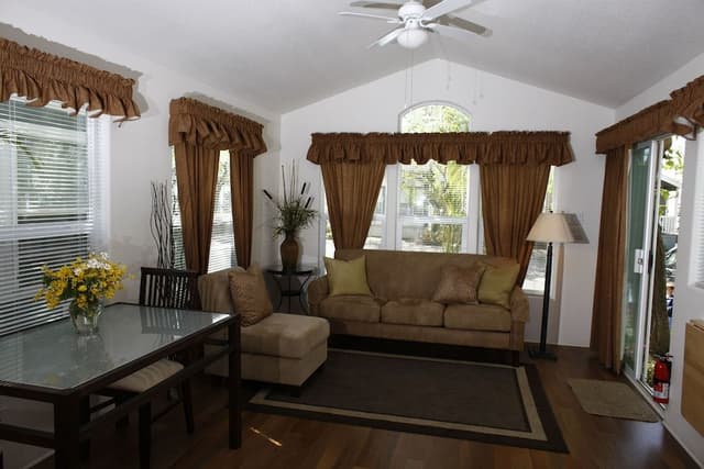 One Bedroom Cottage