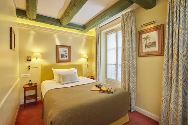 Classic Single Room