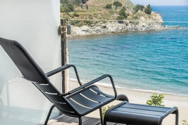 Superior Room with Balcony and Sea View