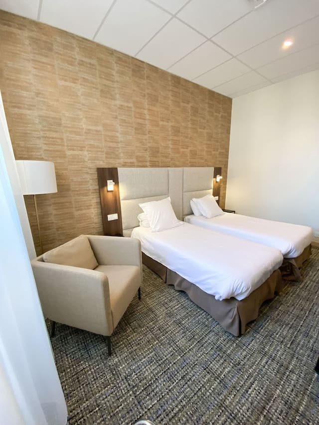 Comfort Twin Room