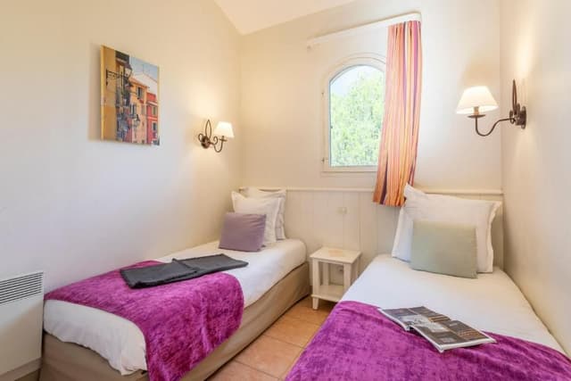 Two-Bedroom Duplex House with Sleeping Alcove and Garden (8 People) - Taillades District