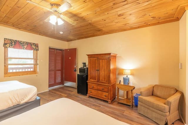 Standard Room, 2 Double Beds