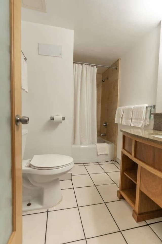Suite, 2 Bedrooms (with Deluxe Amenities)
