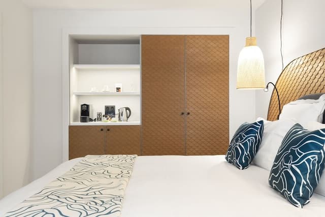 Chambre, côté village