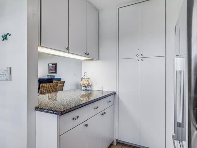 Condo, 2 Bedrooms, Ocean View (1007)