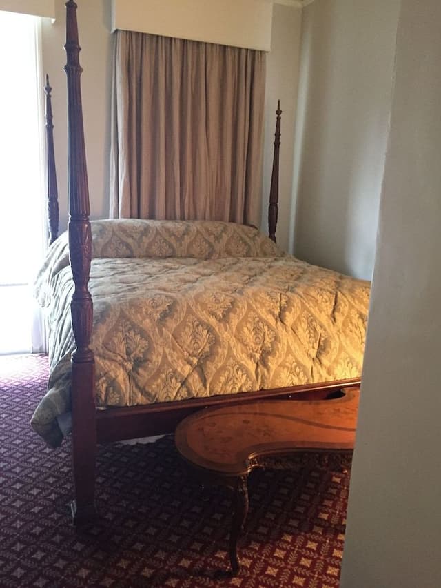 2 Bedroom Balcony Suite