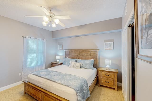 Condo, 2 Bedrooms