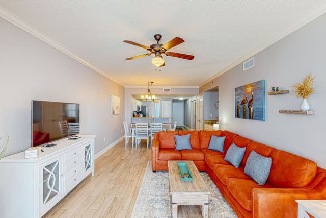 Condo, 2 Bedrooms