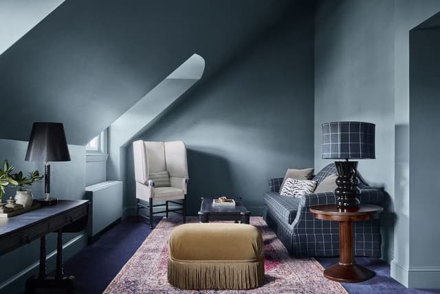 Suite (Manor)