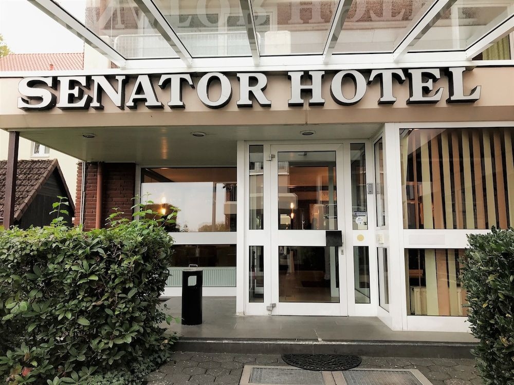 Hotel Senator1
