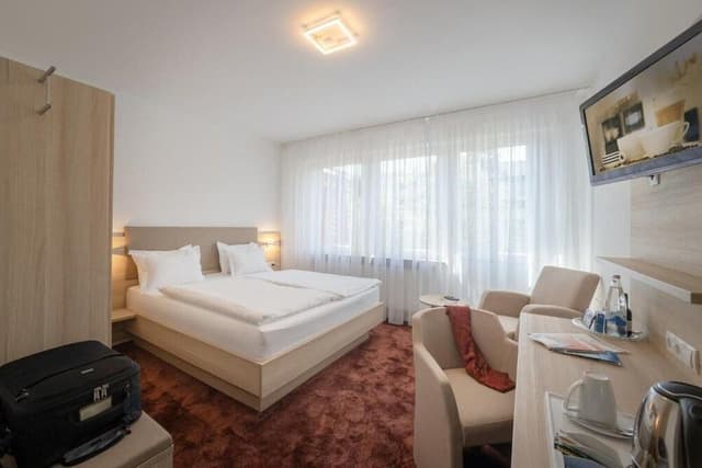 Standard Double or Twin Room, City View