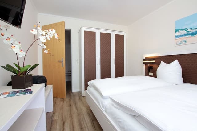 Suite (For 4 Persons)