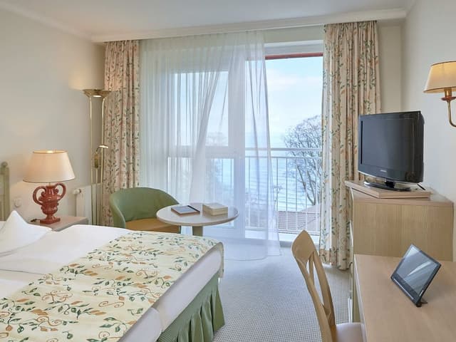 Double Room, Partial Ocean View (without balcony)