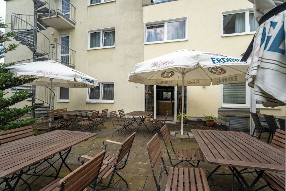 Airport BusinessHotel Koln1