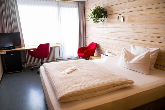 Deluxe Single Room