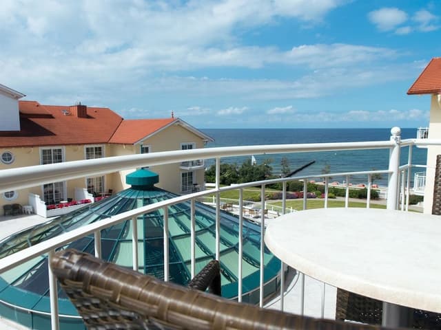 Double Room, Partial Lake View