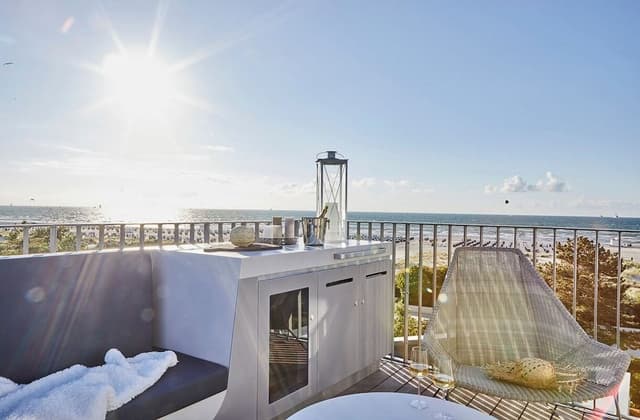 Sky Suite with rooftop Terrace, Whirlpool and Sea View