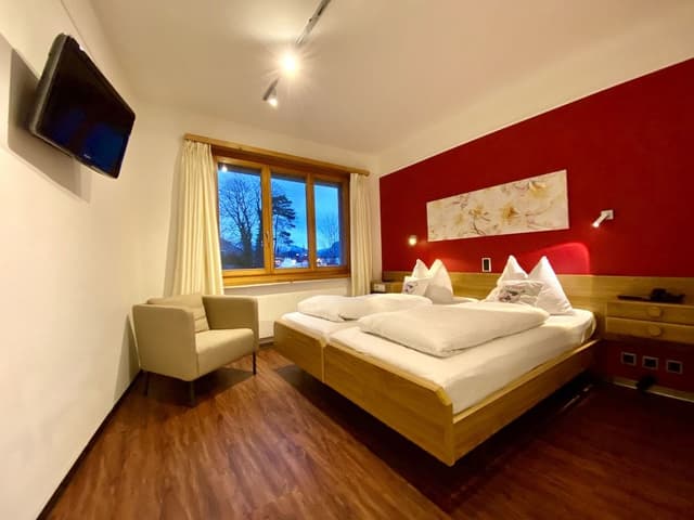 Basic Twin Room