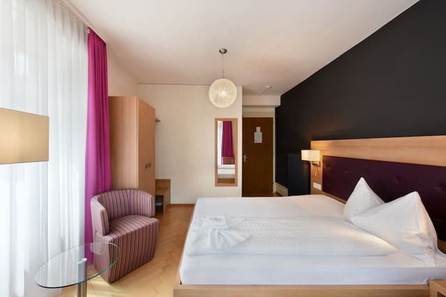 Standard Twin Room, Balcony