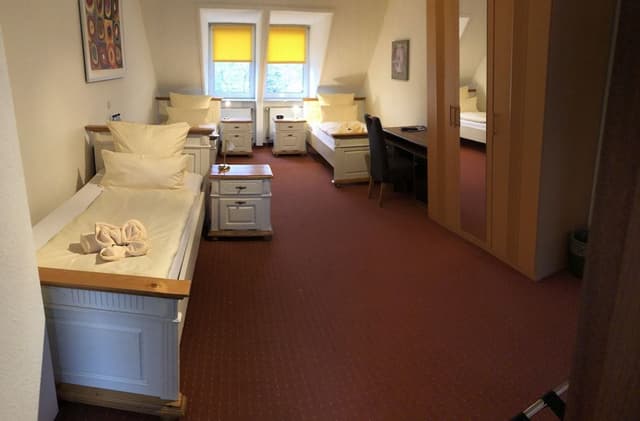 Comfort Triple Room (free public transport ticket)