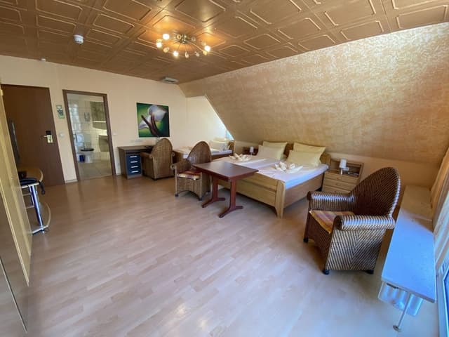 Comfort Triple Room (free public transport ticket)