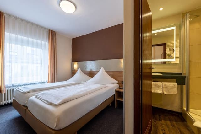 Double Room, Private Bathroom