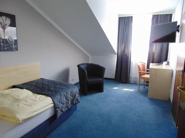 Economy Single Room